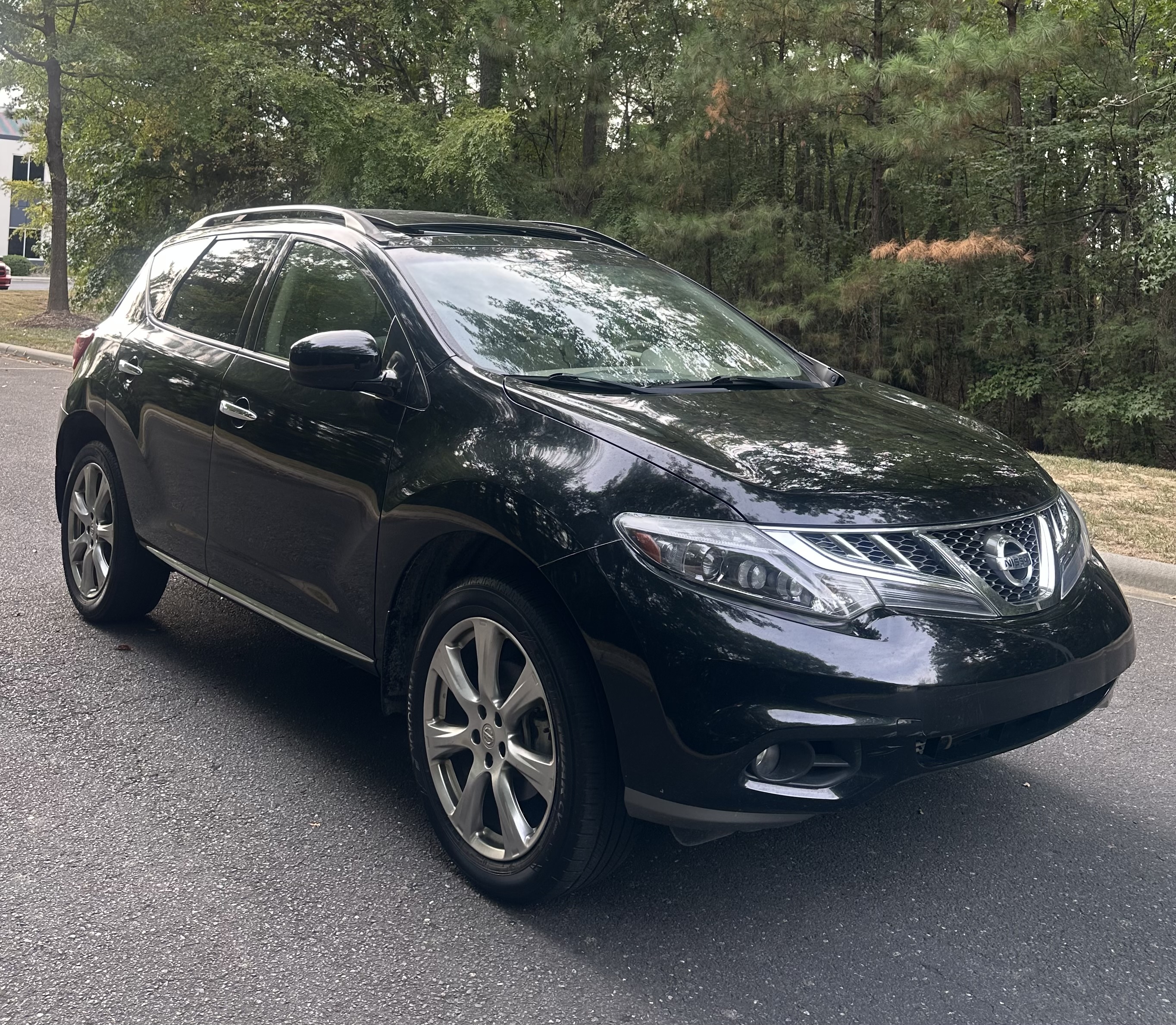 Used 2014 Nissan Murano Platinum FWD image 1