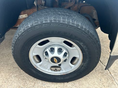 Used 2017 Chevrolet Silverado 2500 image 25