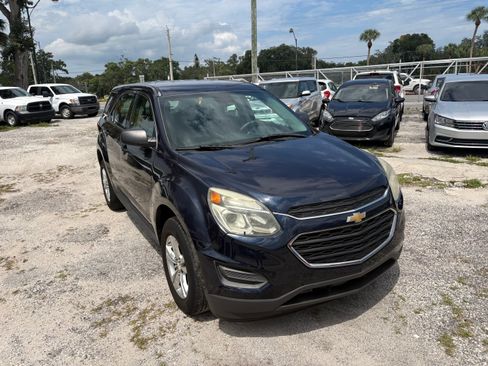 Used 2017 Chevrolet Equinox FWD LS image 2