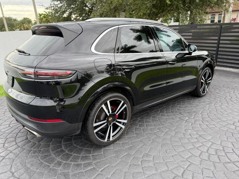 Used 2020 Porsche Cayenne image 7