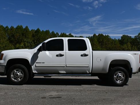 Used 2014 GMC Sierra 2500 SLE image 11