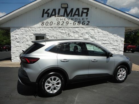 Used 2023 Ford Escape AWD Active image 7