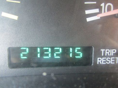 Used 2001 Jeep Cherokee 4WD Sport 4-Door image 32