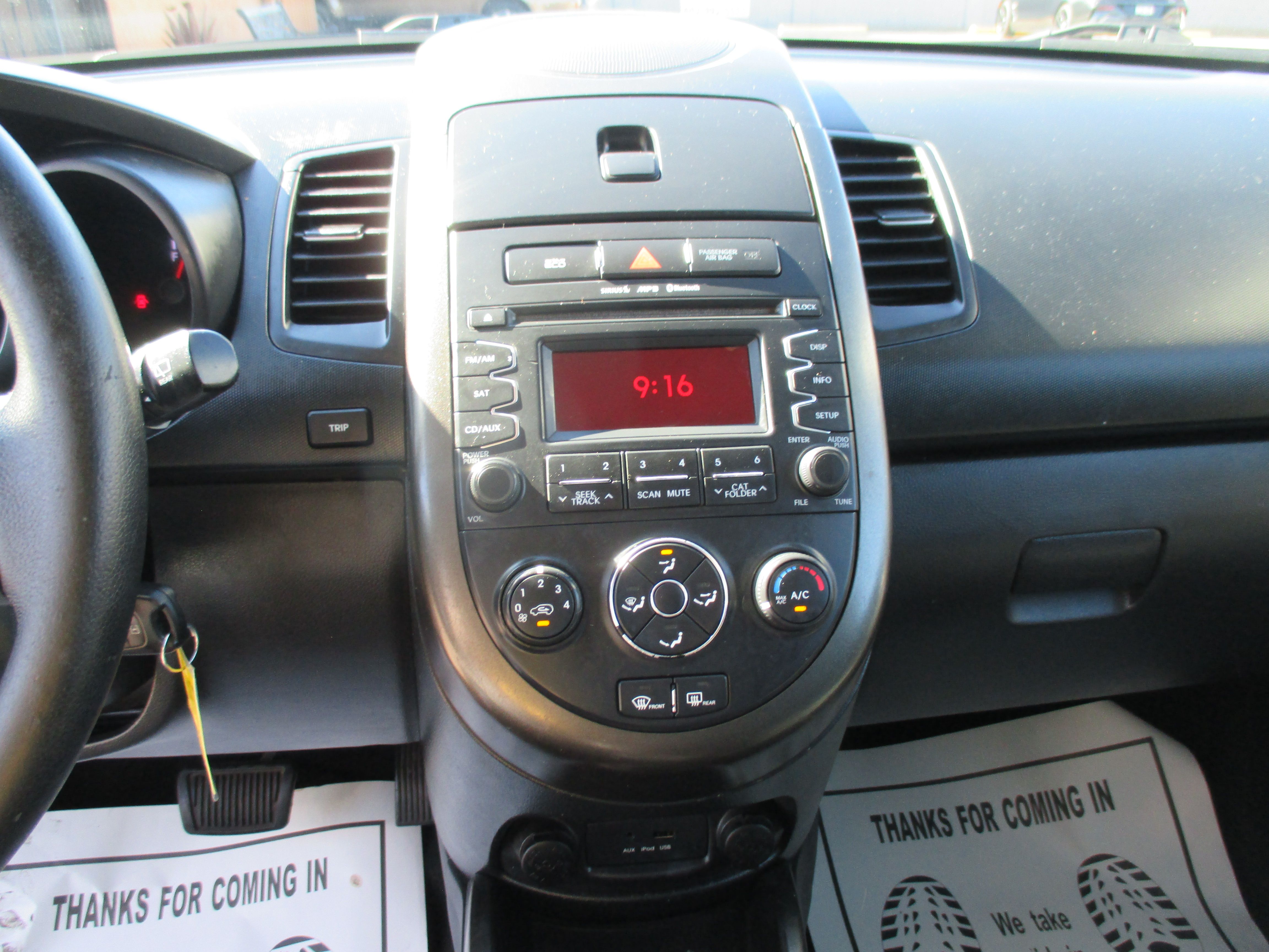 Used 2012 Kia Soul + Wagon 4D FWD image 4