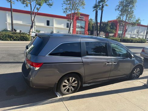Used 2014 Honda Odyssey EX-L image 3