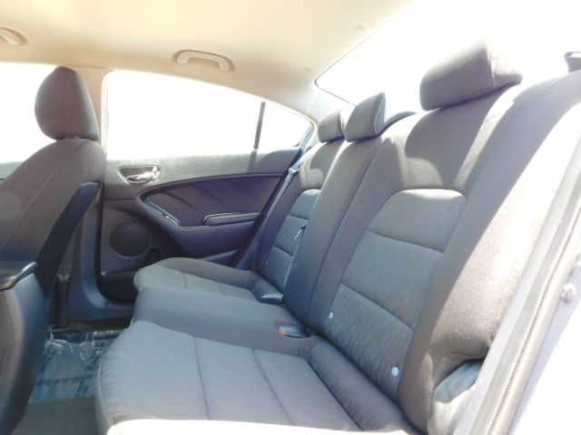 Used 2016 Kia Forte LX Sedan FWD image 21