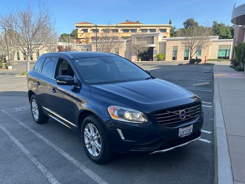 Used 2015 Volvo XC60 T5 Platinum image 1