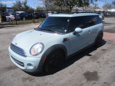 Used 2014 MINI Cooper Clubman image 2