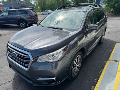 Used 2021 Subaru Ascent Limited 7-Passenger AWD/4WD image 3