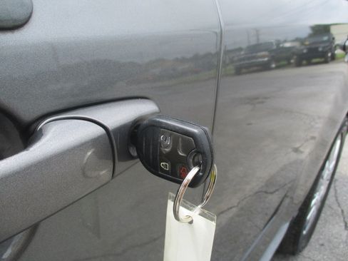 Used 2010 Ford Edge AWD Limited image 12