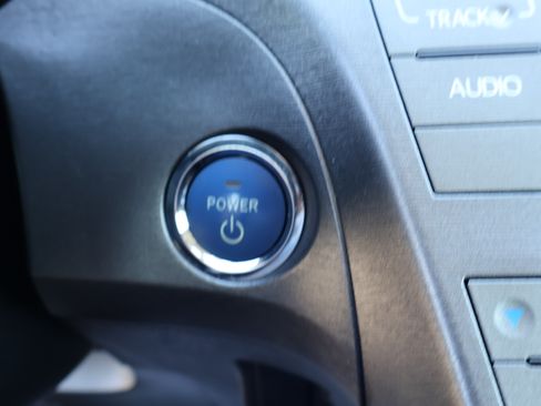 Used 2013 Toyota Prius image 28