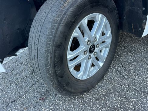 Used 2024 Toyota Tundra SR5 image 23