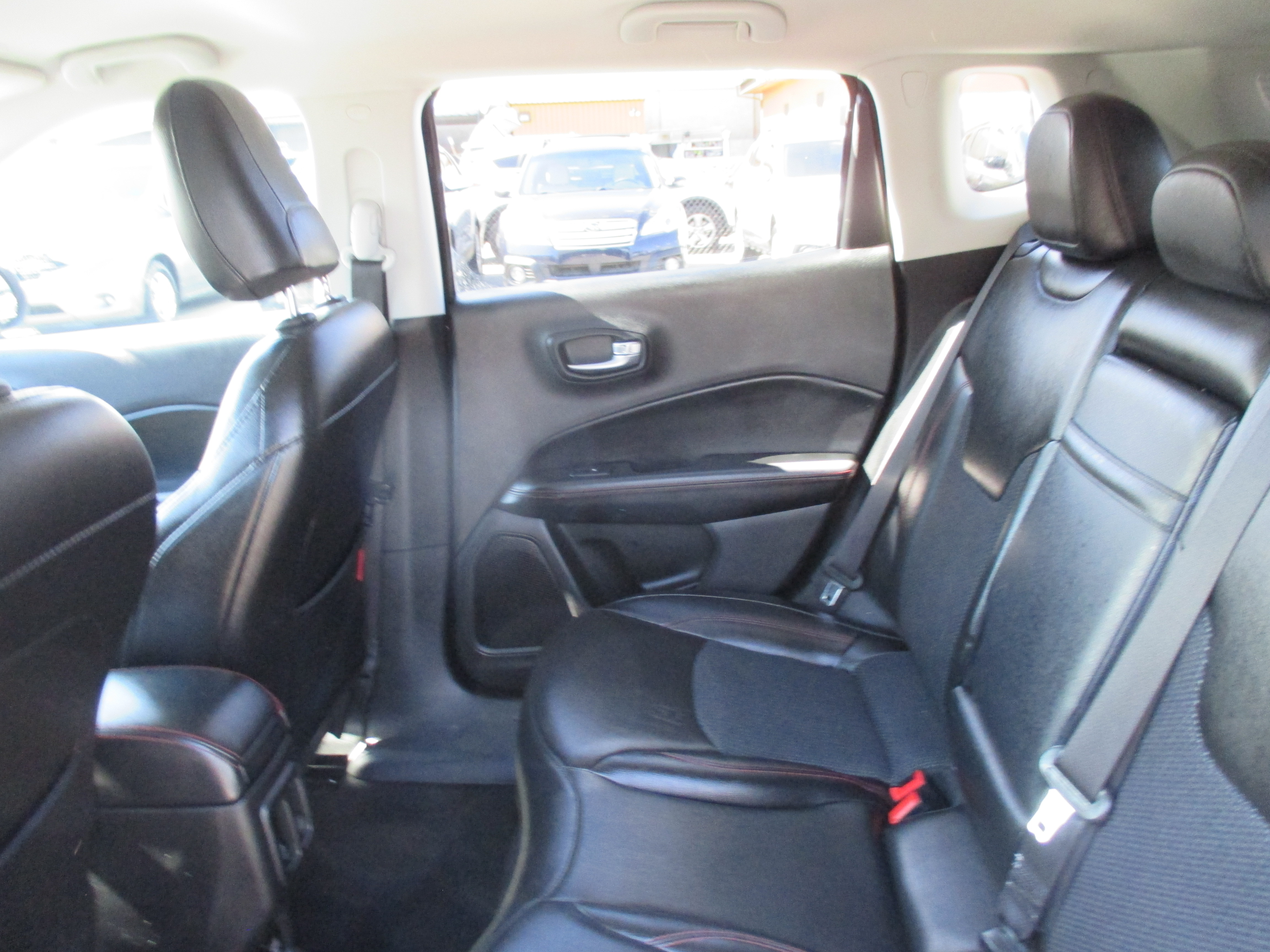 Used 2019 Jeep Compass 4WD Trailhawk image 9