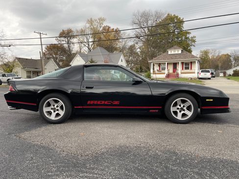 Used 1989 Chevrolet Camaro IROC-Z image 6