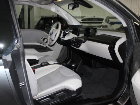 Used 2018 BMW i3 image 29
