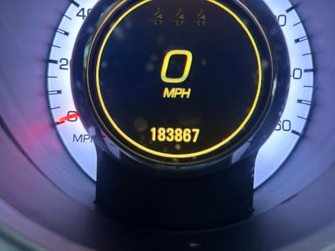 Used 2010 Cadillac SRX 2WD Premium image 12