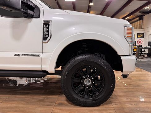 Used 2020 Ford F250 Platinum image 4