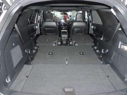 Used 2023 Ford Explorer 4WD ST image 35