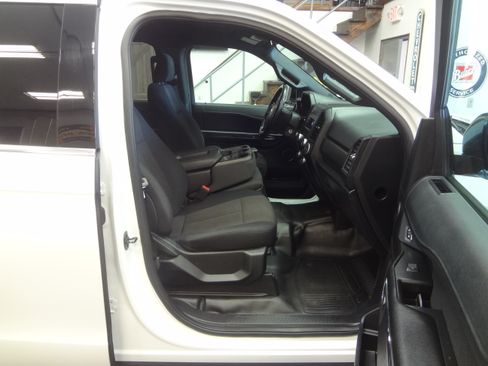 Used 2019 Ford Expedition XL image 16