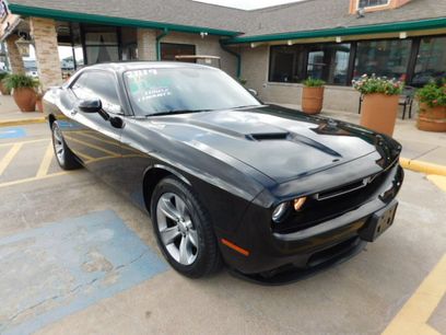 Used 2019 Dodge Challenger SXT