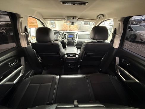 Used 2017 Nissan Titan PRO-4X image 18