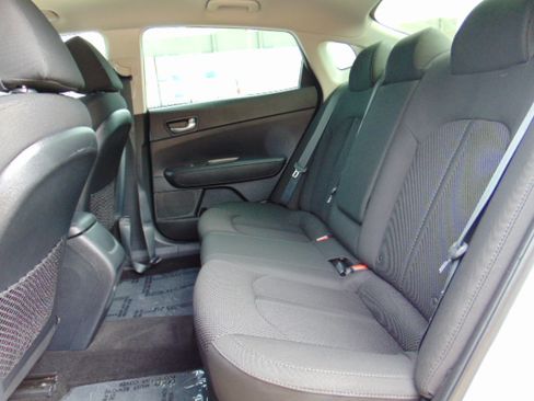 Used 2020 Kia Optima LX image 22