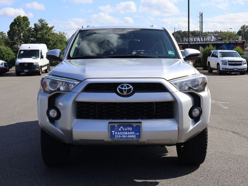 Used 2014 Toyota 4Runner SR5 image 3