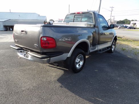Used 2002 Ford F150 4x4 Regular Cab XLT image 3