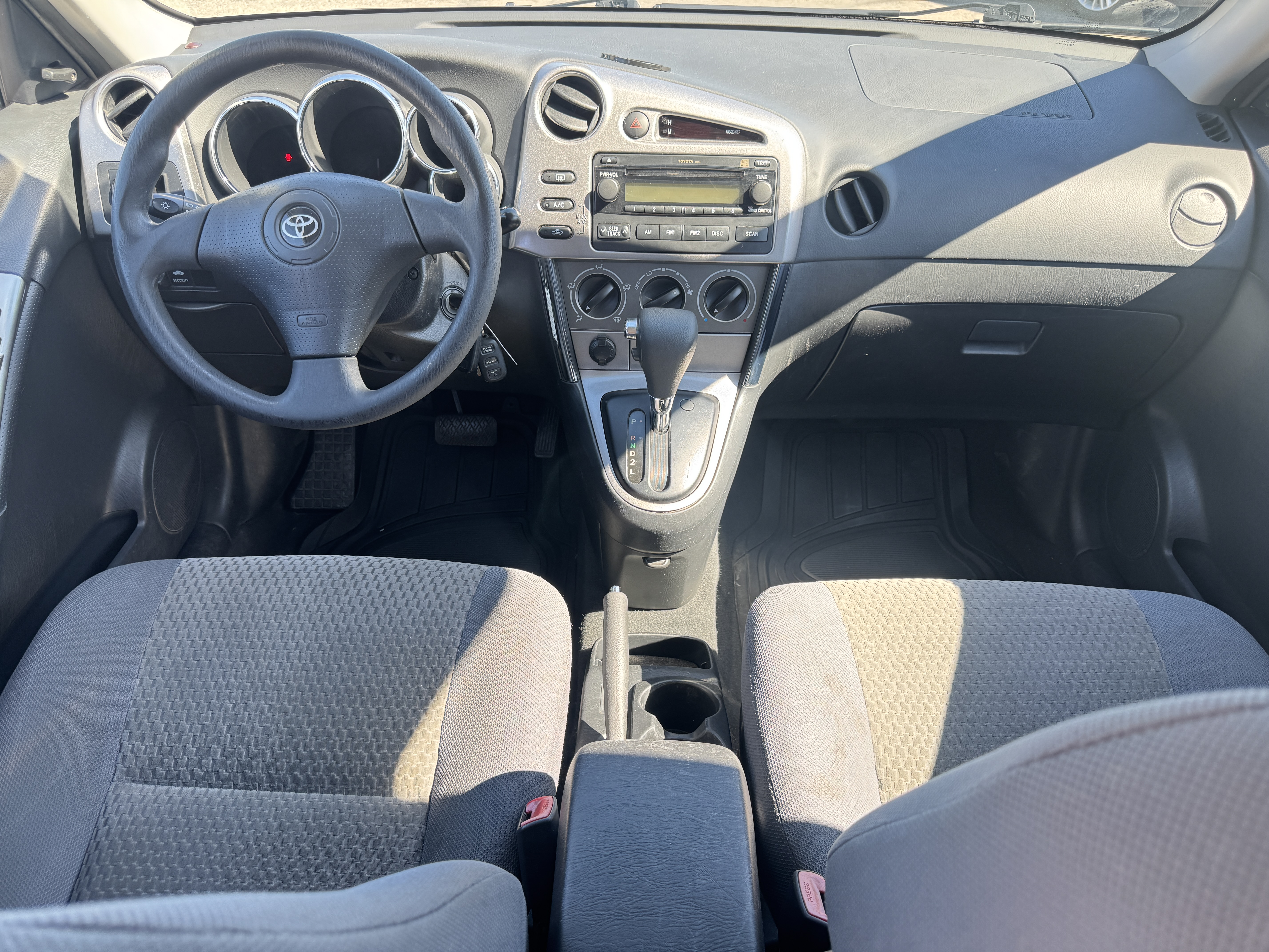 Used 2006 Toyota Matrix UNAVAIL FWD image 20