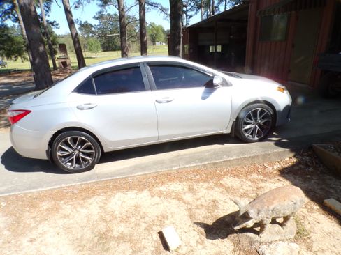 Used 2015 Toyota Corolla S image 8