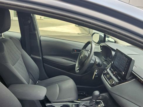 Used 2022 Toyota Corolla LE image 24