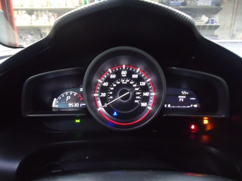 Used 2015 MAZDA MAZDA3 i Sport image 6