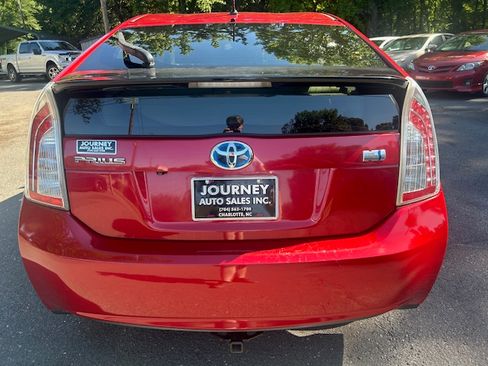 Used 2015 Toyota Prius Two FWD image 4