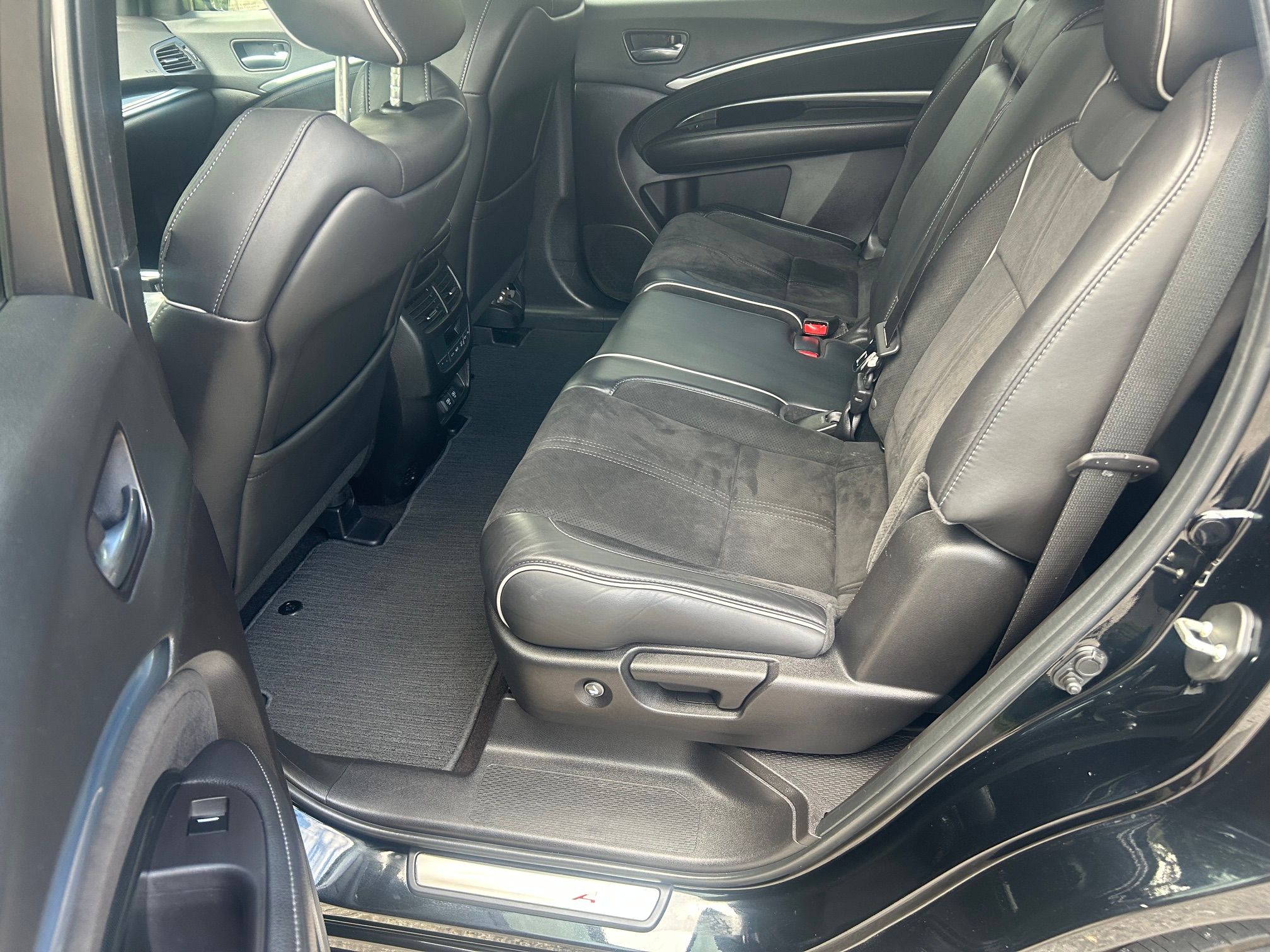 Used 2020 Acura MDX SH-AWD A-Spec image 14