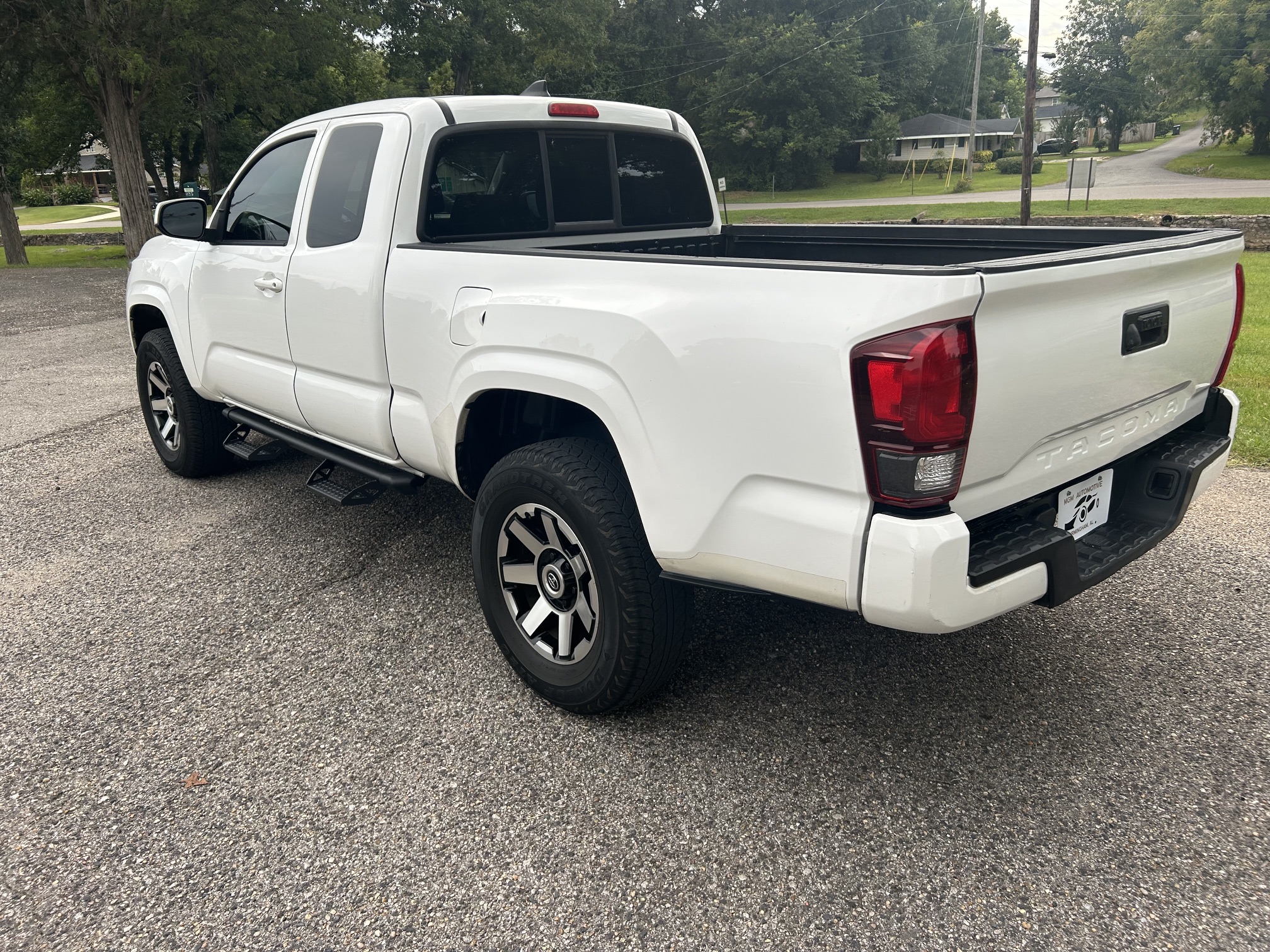 Used 2019 Toyota Tacoma 2WD Access Cab image 8