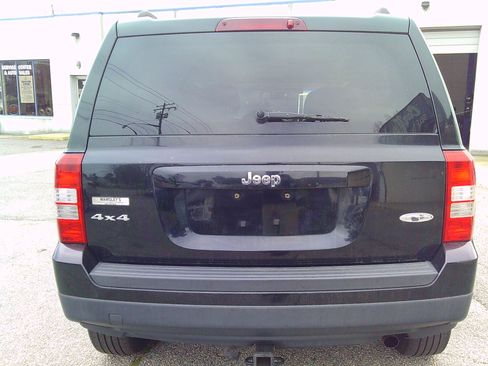Used 2012 Jeep Patriot Latitude image 4