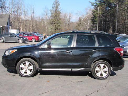 Used 2015 Subaru Forester 2.5i Limited AWD/4WD image 5
