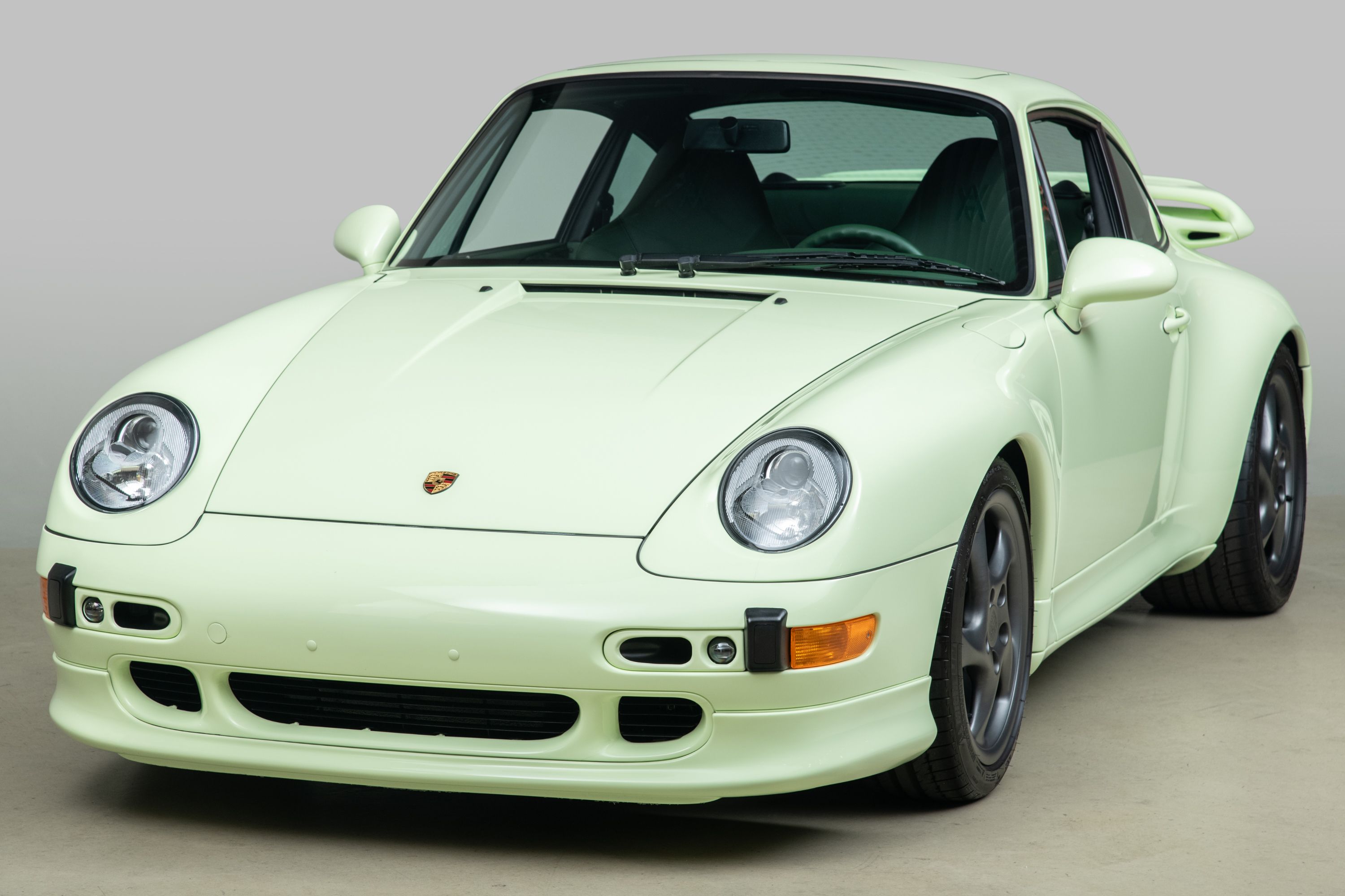 Used 1998 Porsche 911 Carrera S RWD image 2