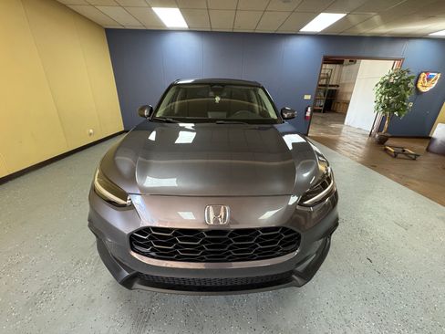 Used 2025 Honda HR-V LX image 1