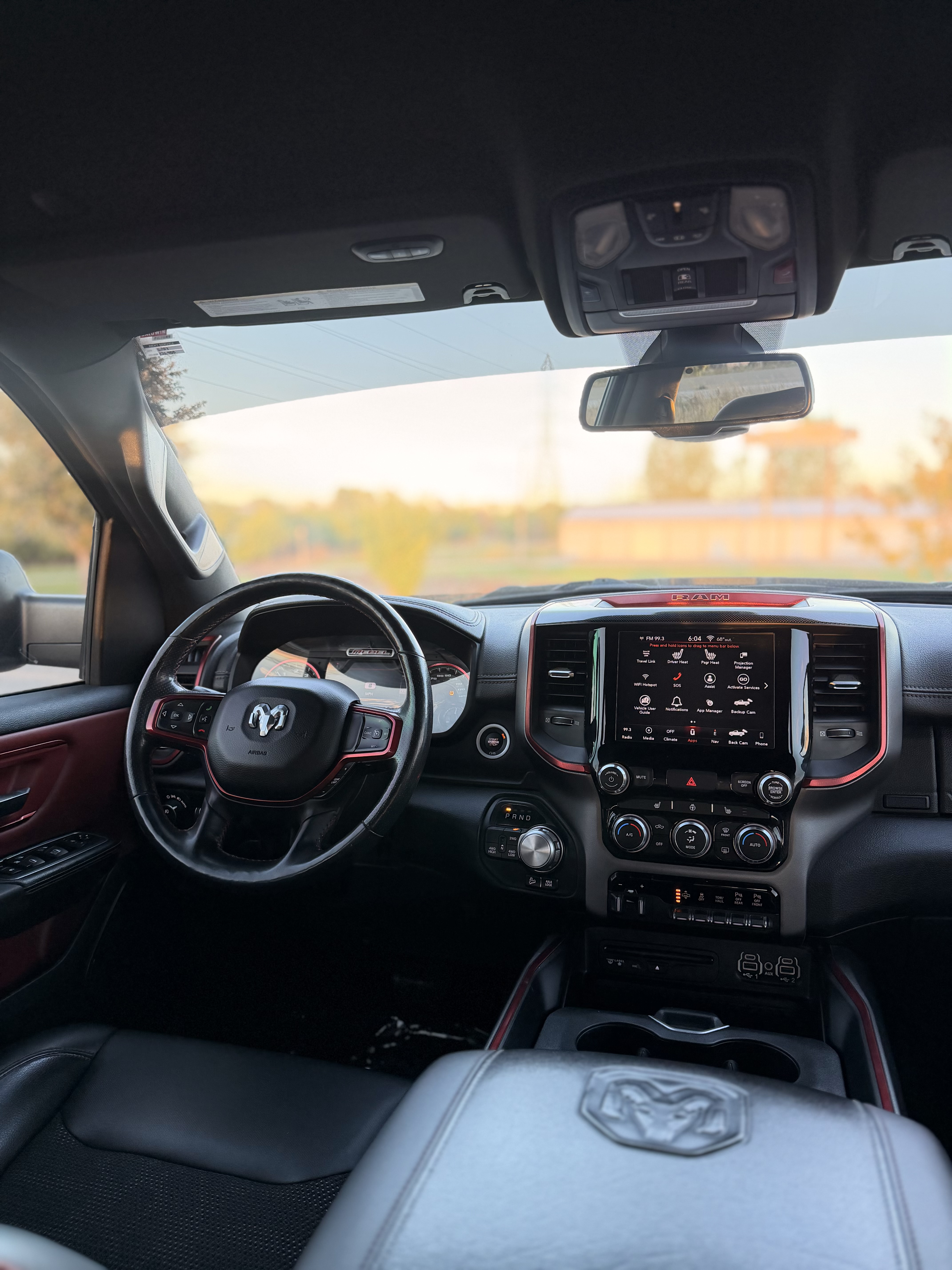 Used 2019 RAM 1500 4x4 Crew Cab Rebel image 9
