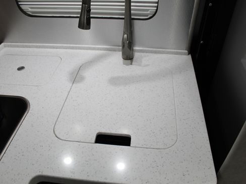 Used 2017 Mercedes-Benz Sprinter 3500 image 20