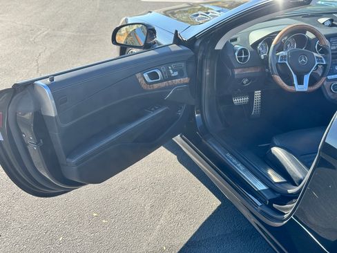 Used 2016 Mercedes-Benz SL 550 image 14