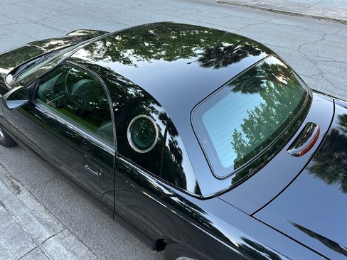 Used 2002 Ford Thunderbird RWD image 23