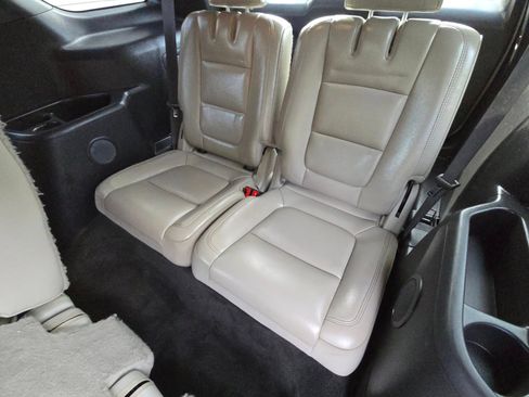 Used 2012 Ford Explorer XLT image 19