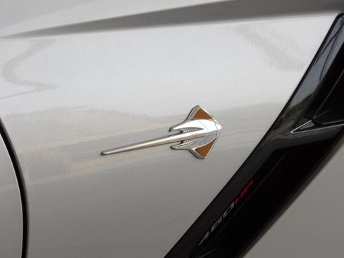 Used 2015 Chevrolet Corvette Stingray 2LT image 9