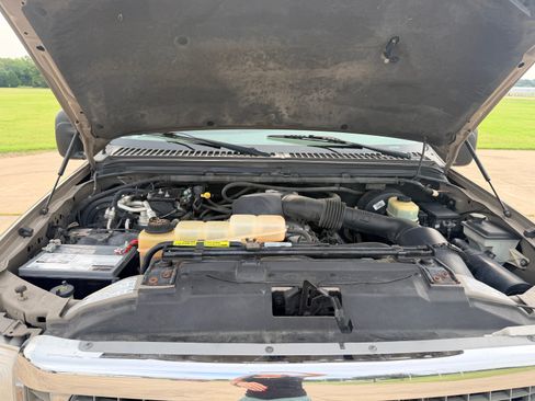 Used 2000 Ford Excursion 2WD XLT image 19
