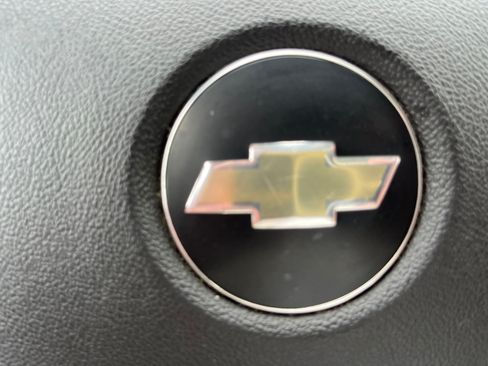 Used 2010 Chevrolet Impala LS FWD image 5