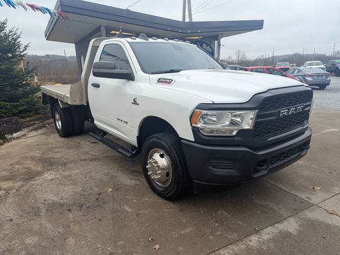 Used 2021 RAM 3500 Tradesman image 3