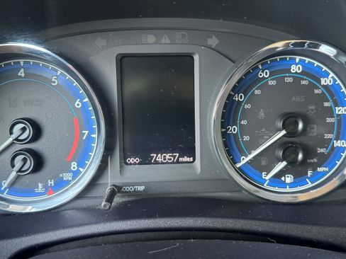 Used 2018 Toyota Corolla Sedan w/ LE Premium Package FWD image 7