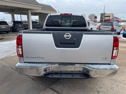 Used 2008 Nissan Frontier SE image 3